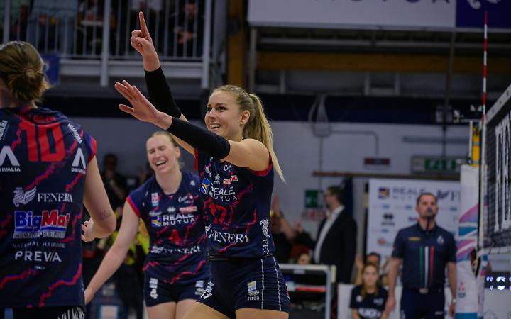 Il Chieri '76 atteso a Pesaro dal Vallefoglia, la vicecapitana Gray: «Vogliamo continuare e essere serene e incisive»