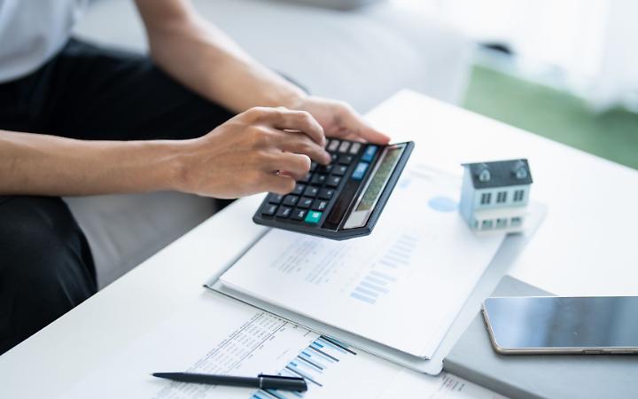 Gas, prezzi in caduta: cosa significa per il Piemonte e per le bollette?