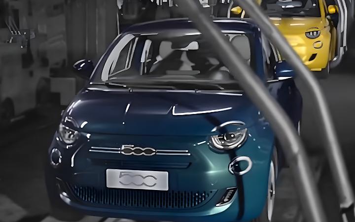 Torino, la promessa di Fiat: "Con la 500 Ibrida chiudiamo la cassa integrazione"