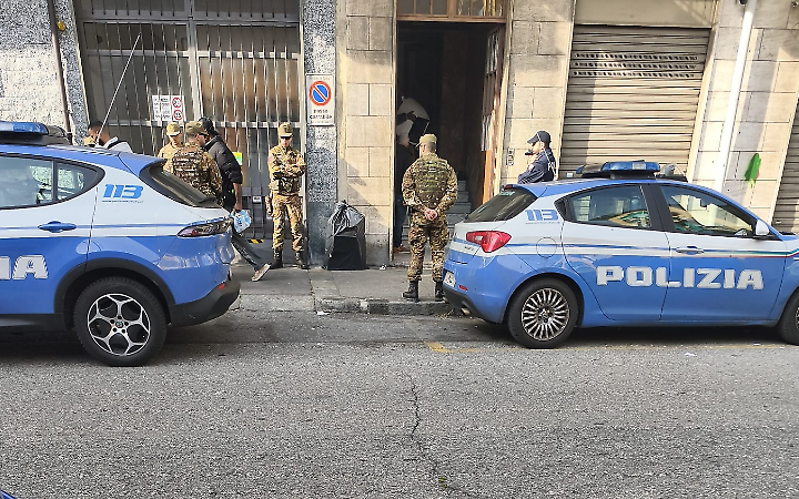 Sgomberato edificio occupato da 4 anni. All'interno anche bambini