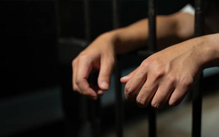 Arrestato a Caselle un uomo condannato per maltrattamenti in famiglia