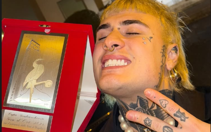 E' lui il cittadino dell'anno: Rosa Chemical "colpisce" ancora