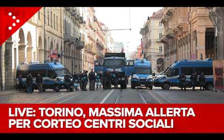 Torino, il corteo dei centri social per Askatasuna DIRETTA VIDEO