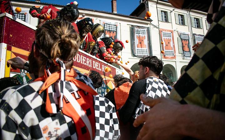 Altri 141 feriti alla Battaglia delle Arance