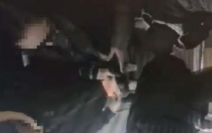 Torino, furti sui bus: blitz in borghese della Polizia Locale, quattro arresti -VIDEO