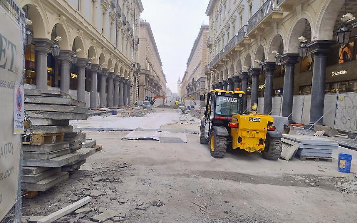 Via Roma pedonale: ecco quanto ci costa lo slalom tra i cantieri