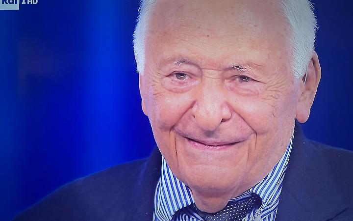 Tutti conoscono le sue canzoni: le lacrime sentendole cantare dal pubblico