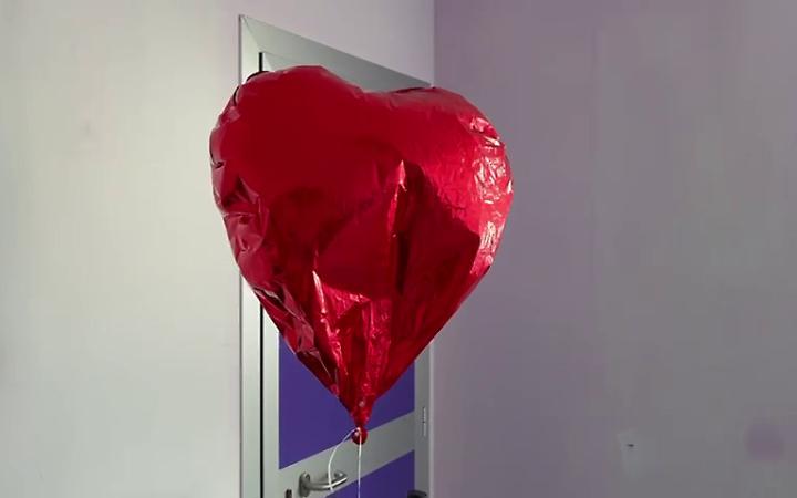 "Ora &egrave; felice col suo palloncino, ma &egrave; stato l'inferno": parla la mamma di Elsa Rubino