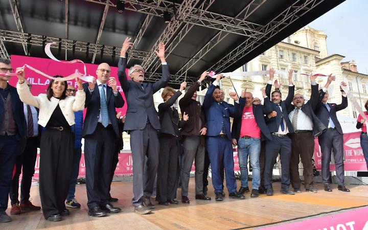 Inaugurata la tre giorni della 13&ordf; Just The Woman I Am, &egrave; nuovo record con 33mila partecipanti