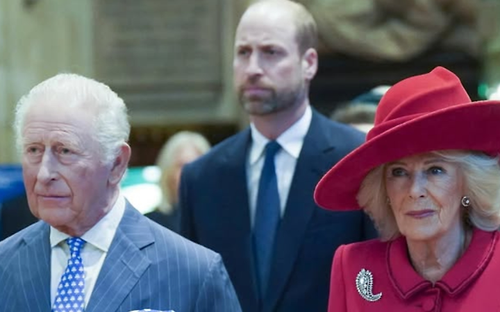 Re Carlo, il trono ora traballaAnche la BBC lo abbandona