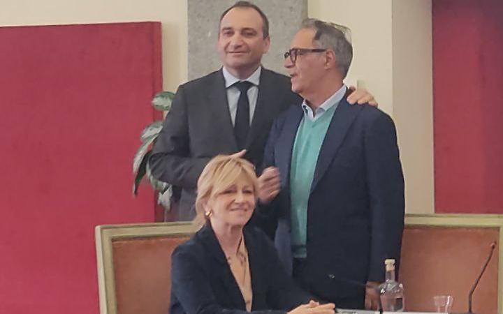 "Moderati s&igrave;, ma non cretini, Lo Russo tenga la testa dritta al centro, non a sinistra"