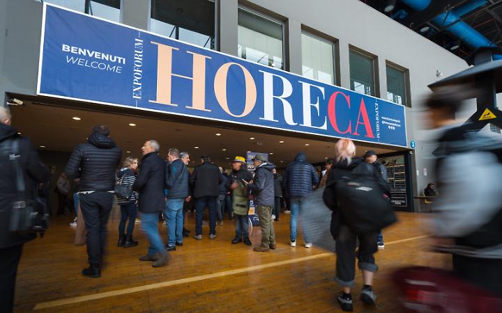 A Torino arrivano le "Surprise Bag", cos&igrave; si combatte lo spreco alimentare