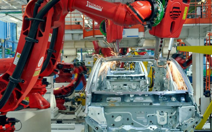 Comau premia i dipendenti in Italia: 1.430 euro in pi&ugrave; in busta paga (ma con lo spettro 2027)