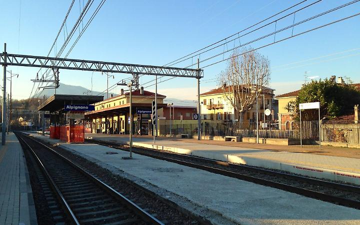 Suicidio sui binari: traffico in tilt sulla Torino-Modane