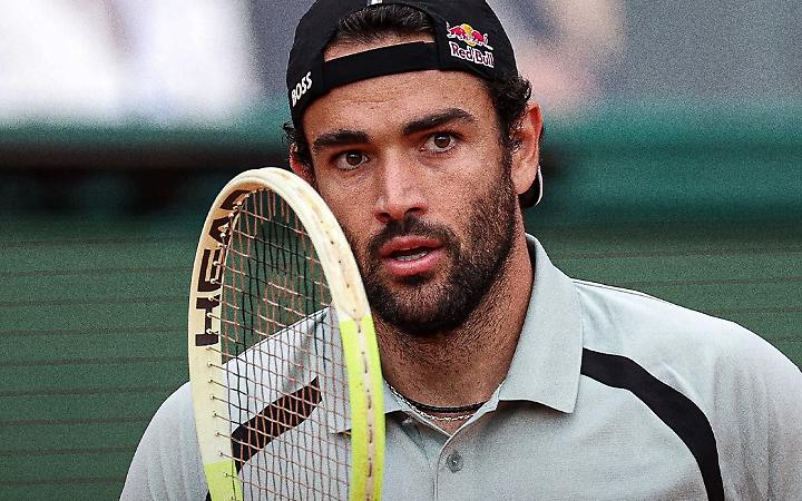 Clamoroso a Monte-Carlo, Matteo Berrettini infligge un punteggio mai visto a Daniil Medvedev