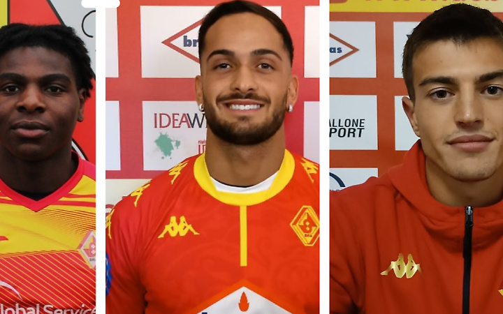 Violentata dai tre calciatori, il video nella chat della squadra. Ecco cosa sappiamo