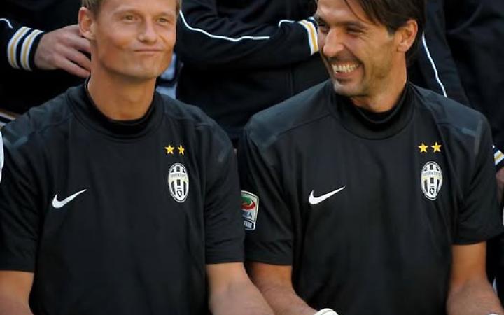 Il toccante messaggio di Buffon per l'amico Manninger: "Un amico e una persona che ho sempre ammirato"