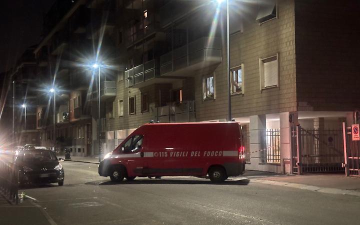 L&rsquo;uomo sul tetto &egrave; sceso: ecco cosa sta succedendo