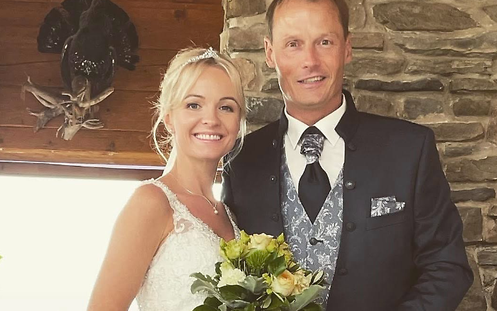 La moglie di Alex Manninger rompe il silenzio: "Costretta a scrivere, ecco perch&eacute;...Ti amer&ograve; per sempre, la tua ragazza Emily"