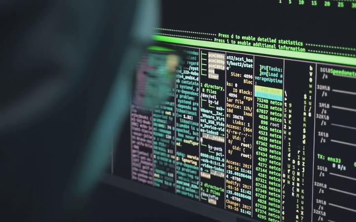 Documenti italiani nel mirino, sul Dark Web il passaporto tricolore vale pi&ugrave; di quello USA