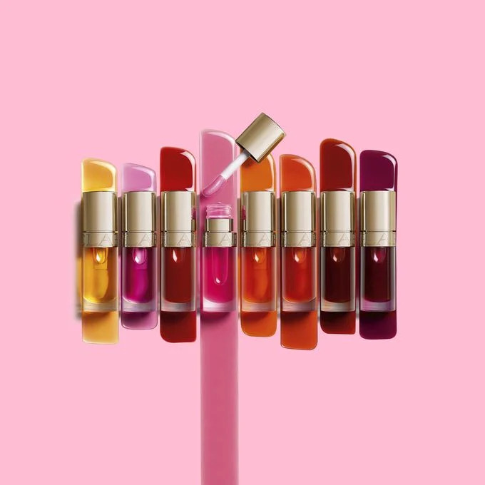 Niacinamide, acido ialuronico e pigmenti skincare: il blush “flush” è servito.