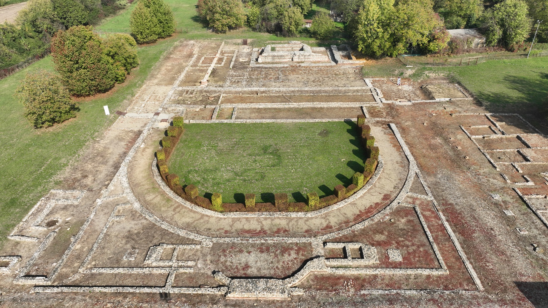 Fonte: http://polomusealepiemonte.beniculturali.it/index.php/musei-e-luoghi-della-cultura/area-archeologica-di-industria/industria-immagini-e-video/