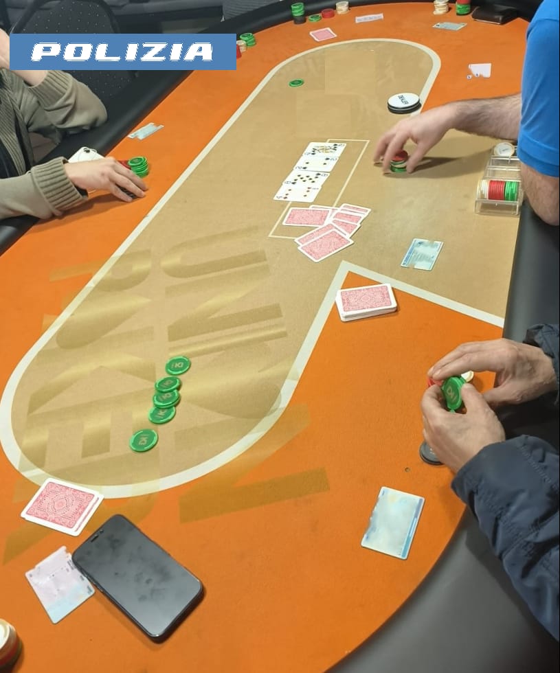 L’operazione è scattata dopo un’attività di osservazione, avviata in seguito al via vai di persone dal locale